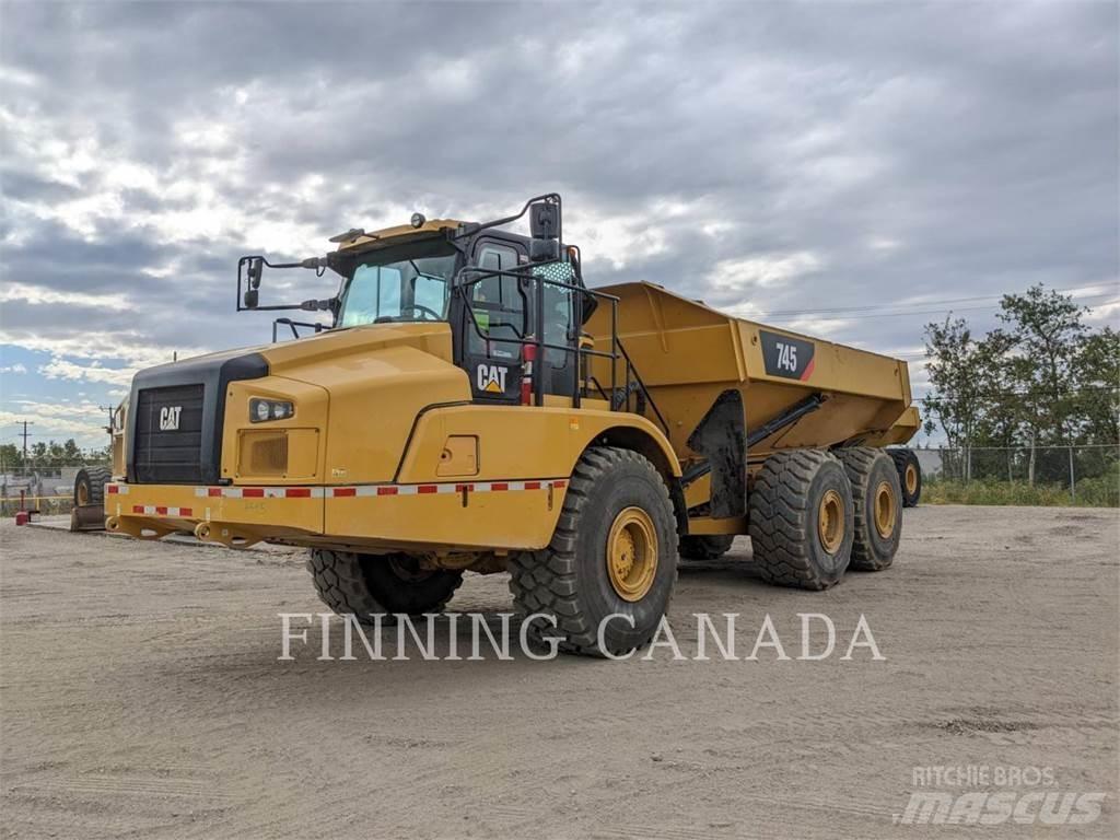 CAT 745 Dumpers articolati