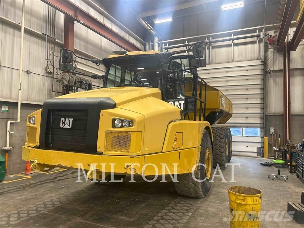 CAT 745 Dumpers articolati
