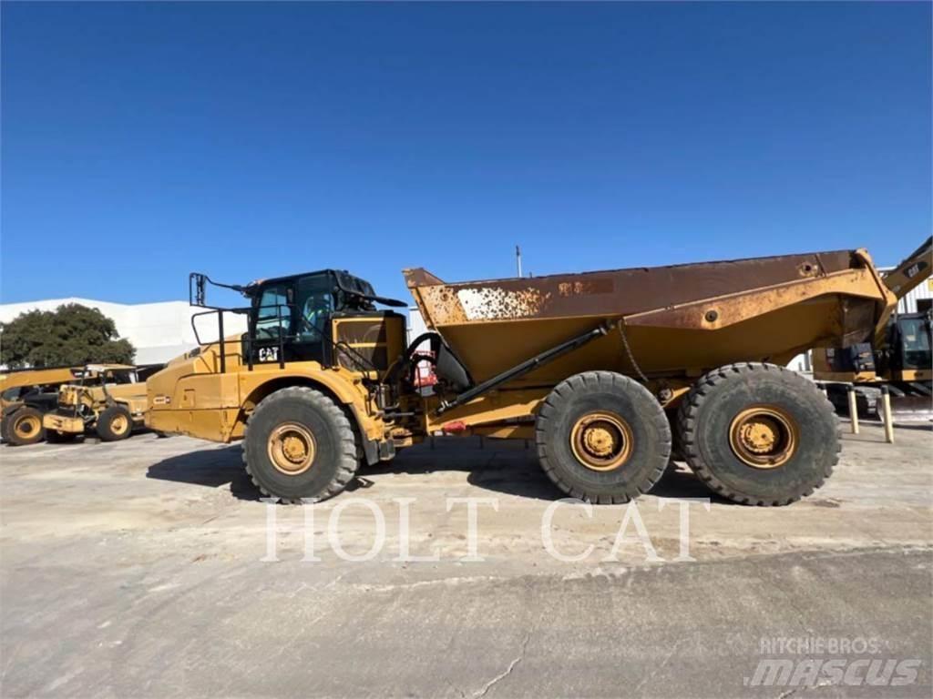 CAT 745 Dumpers articolati
