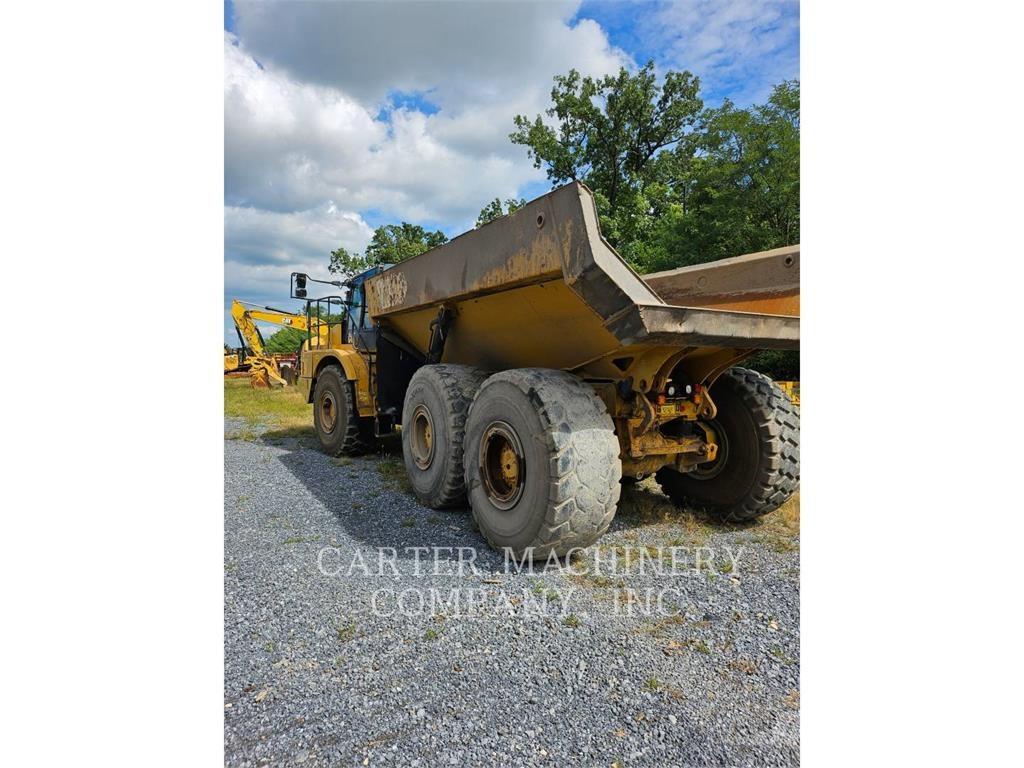CAT 745 Dumpers articolati