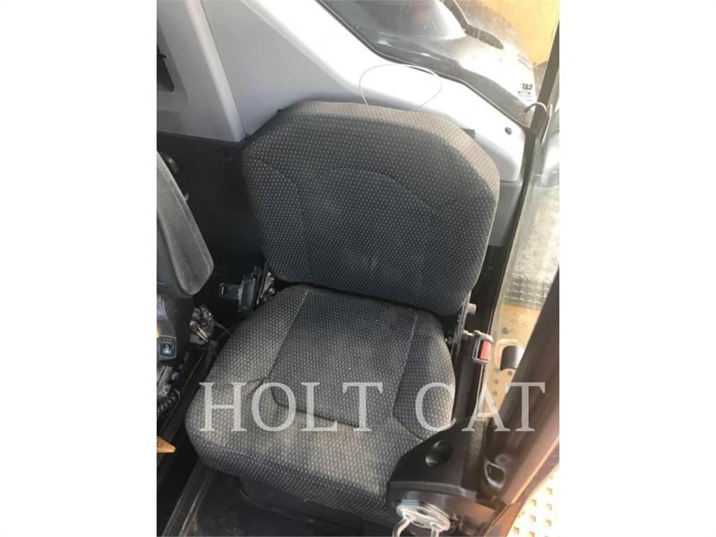 CAT 745 Dumpers articolati