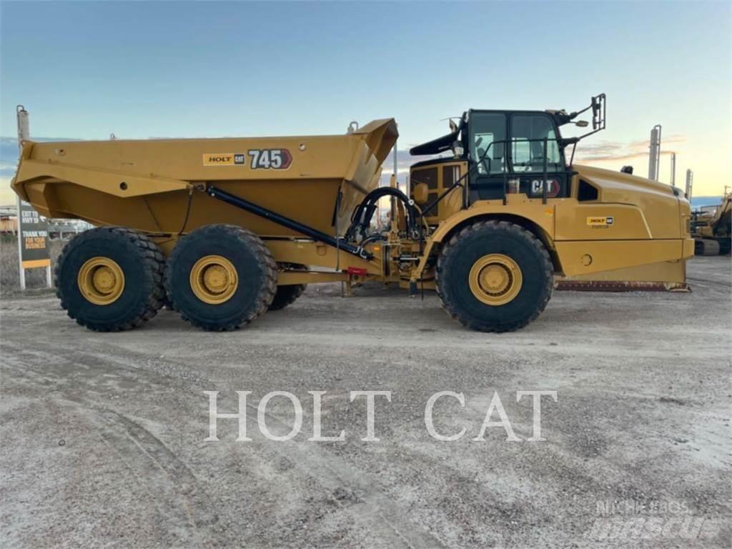 CAT 745 Dumpers articolati