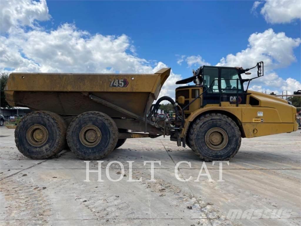 CAT 745 Dumpers articolati