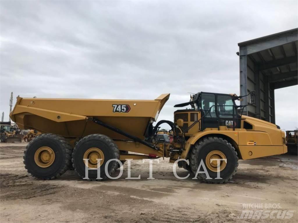 CAT 745 Dumpers articolati