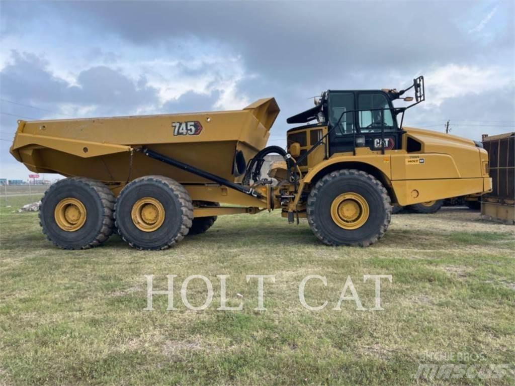 CAT 745 Dumpers articolati