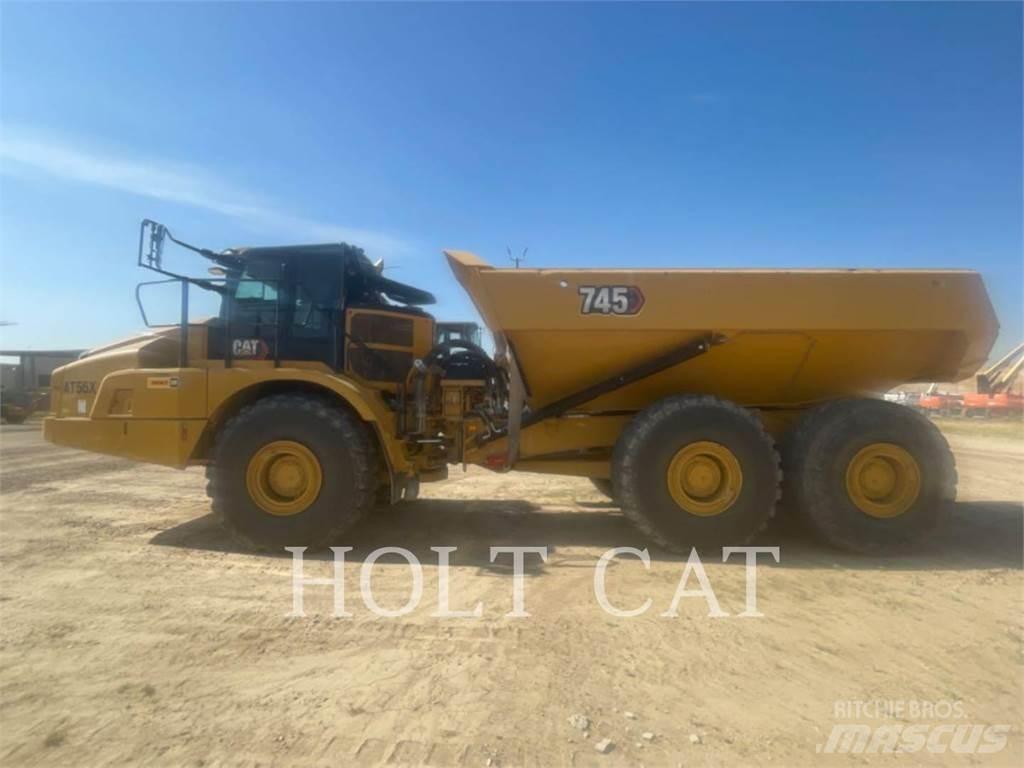 CAT 745 Dumpers articolati