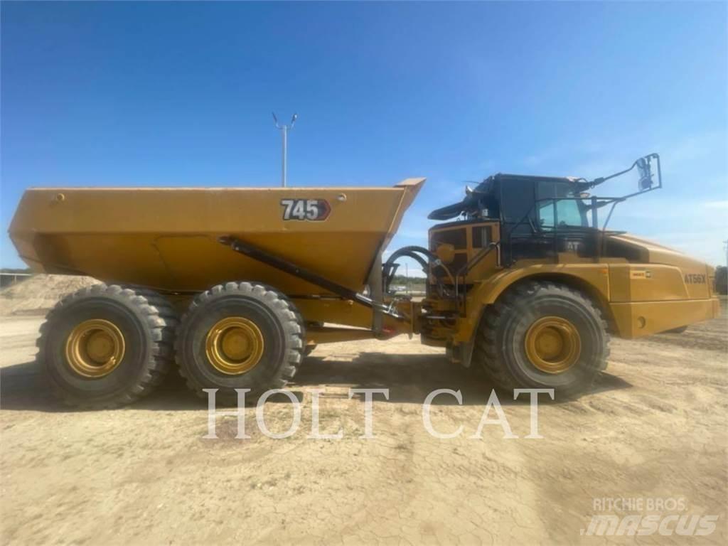 CAT 745 Dumpers articolati