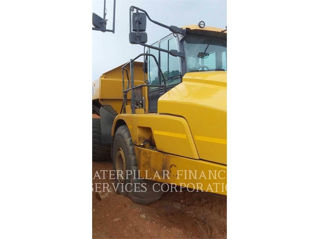 CAT 745 Dumpers articolati