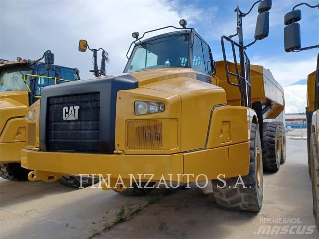 CAT 745 Dumpers articolati