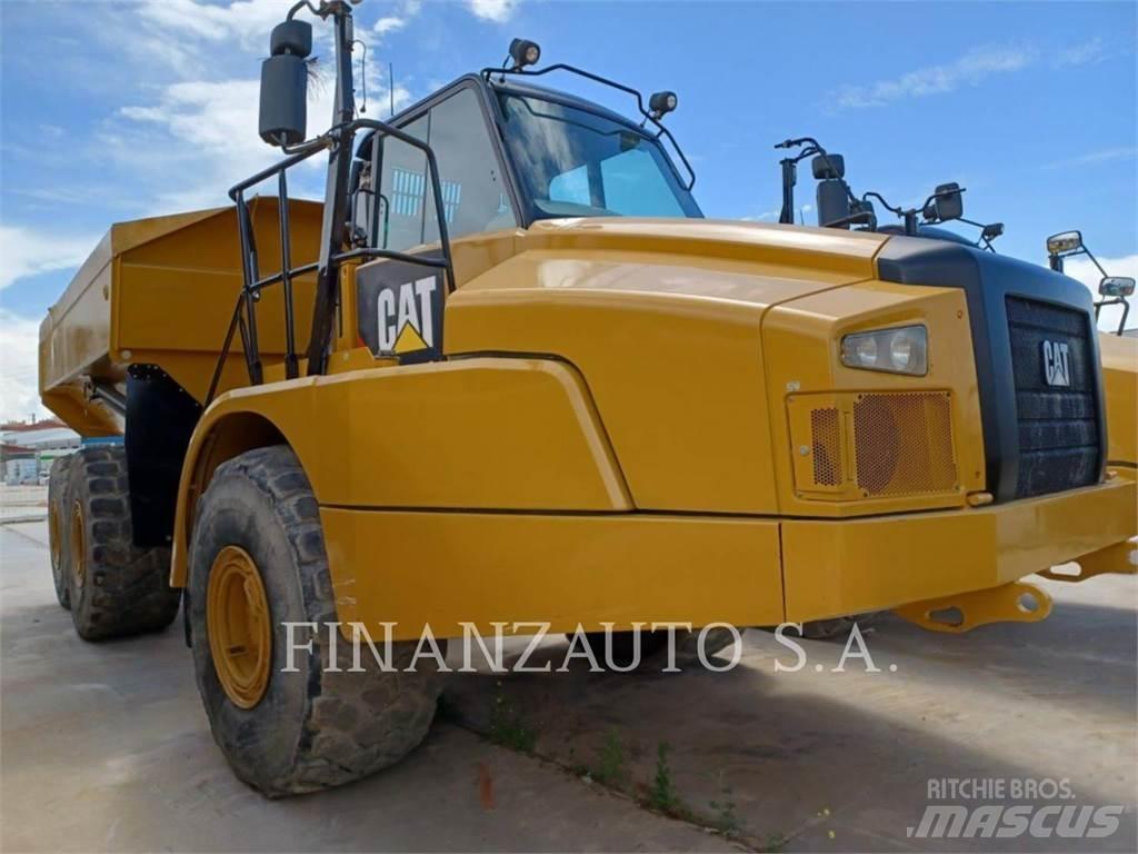 CAT 745 Dumpers articolati