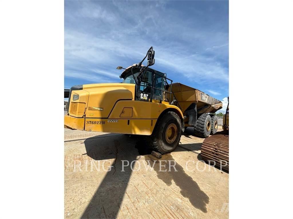 CAT 745 Dumpers articolati