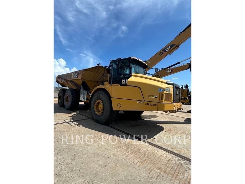 CAT 745 Dumpers articolati