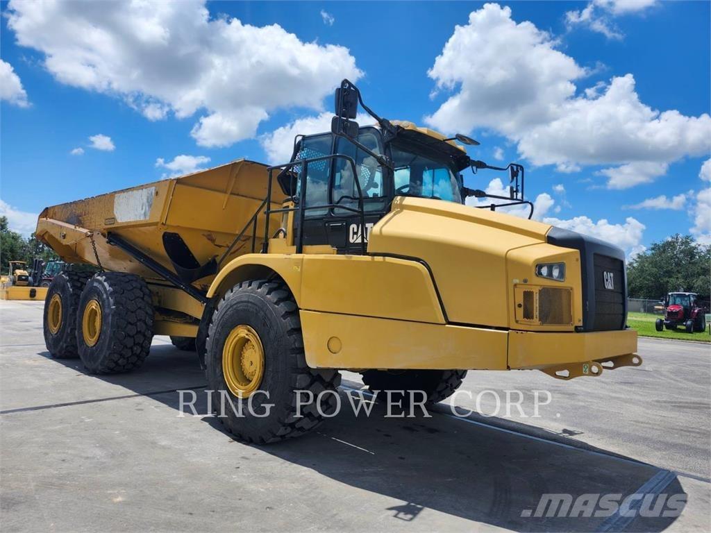 CAT 745 Dumpers articolati