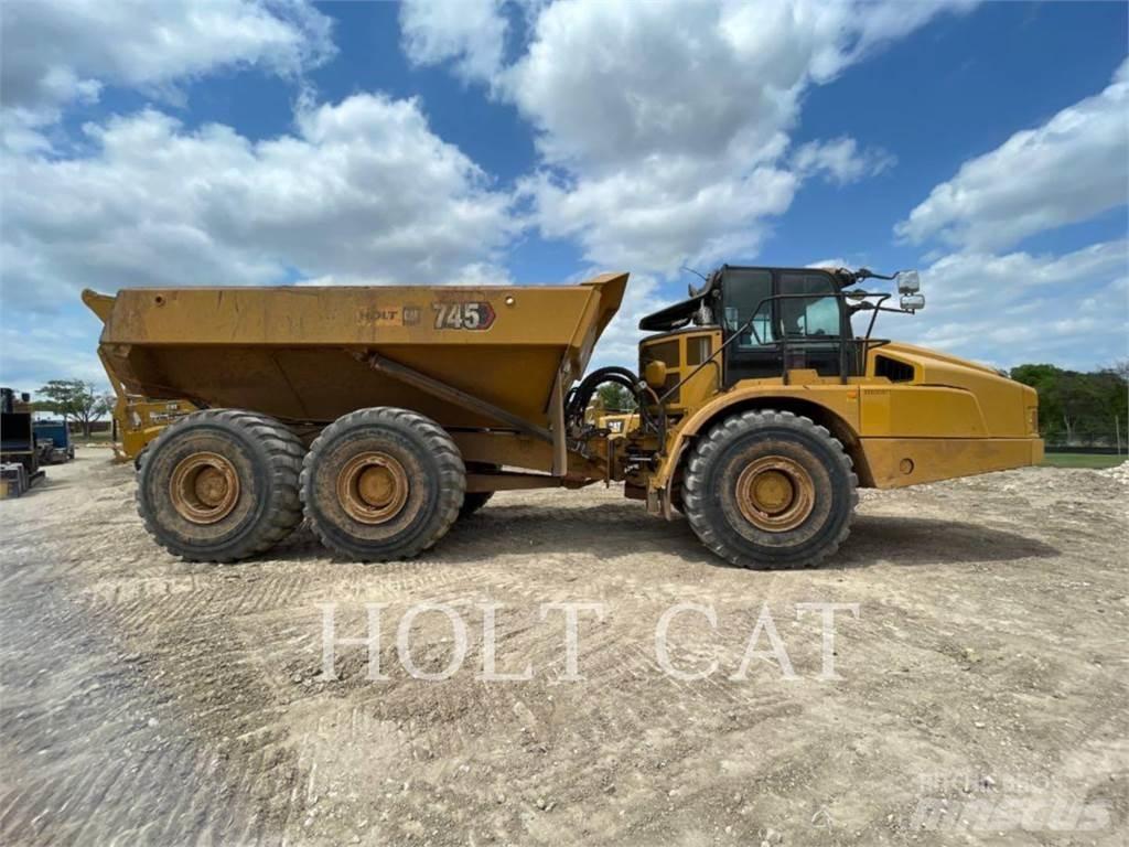 CAT 745 Dumpers articolati