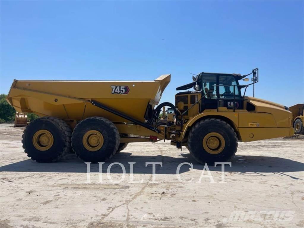 CAT 745 Dumpers articolati