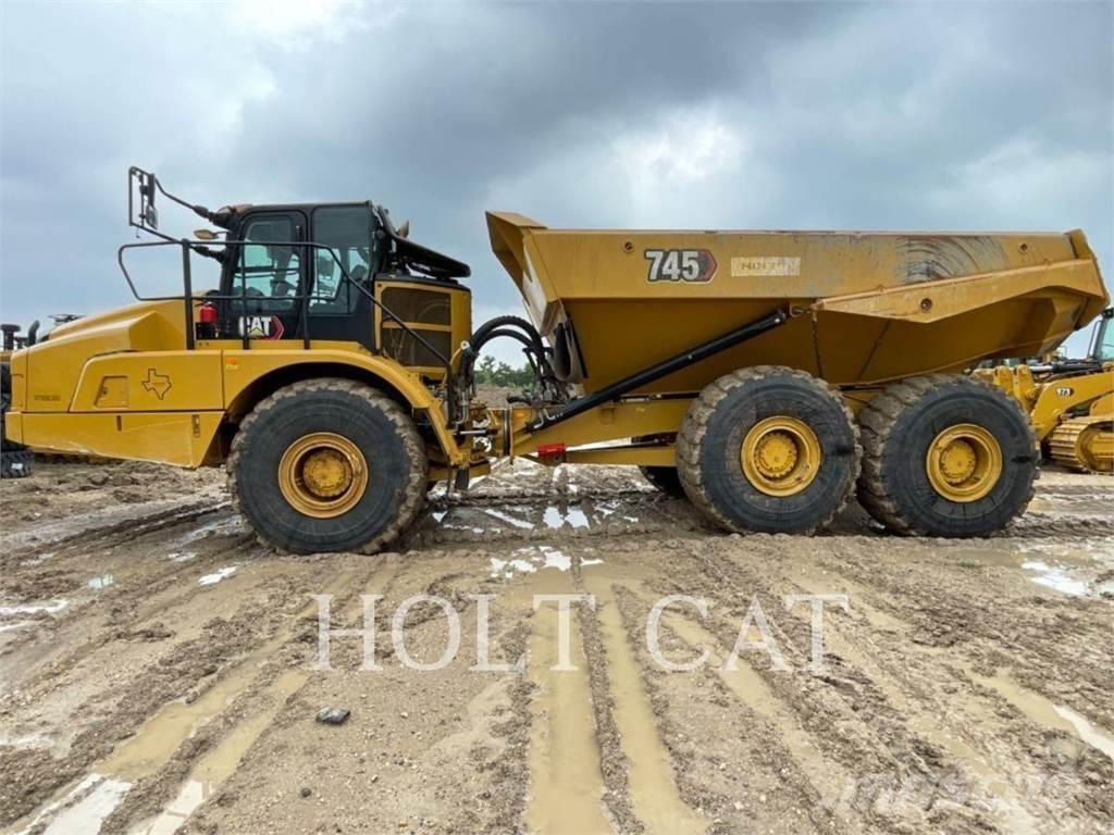 CAT 745 Dumpers articolati