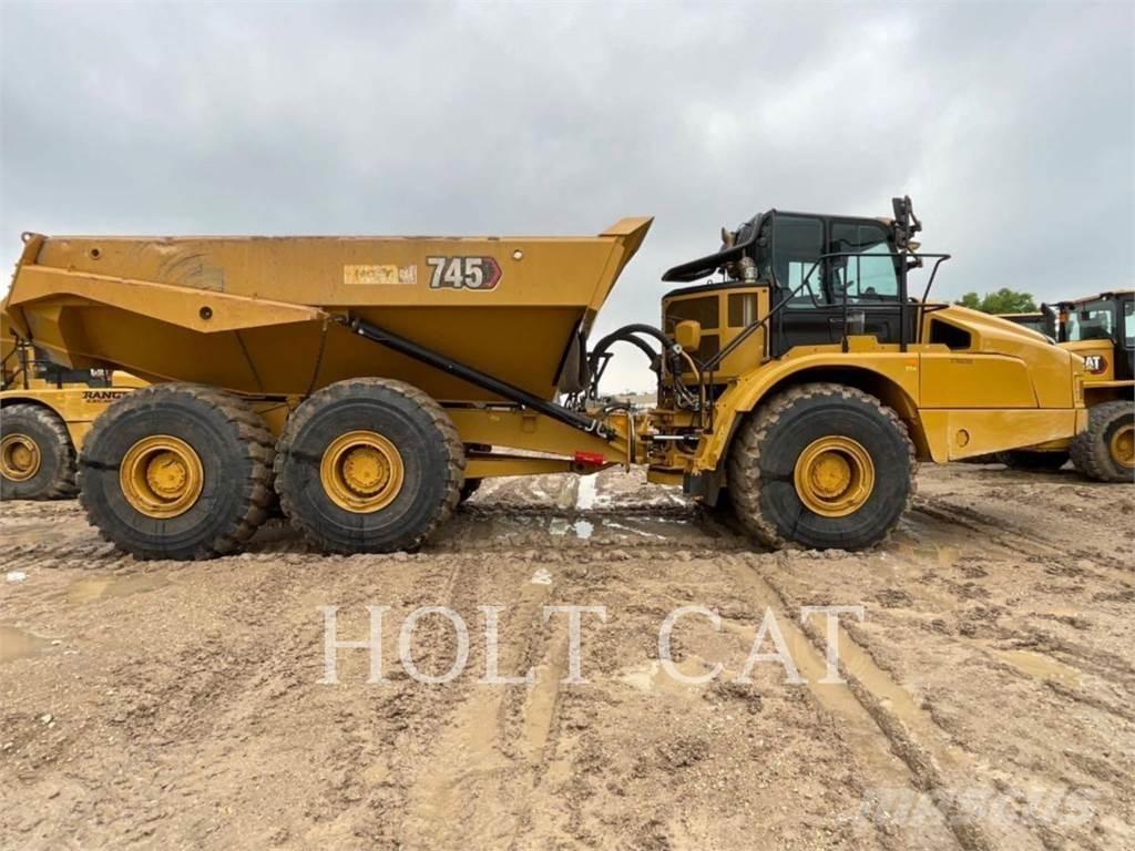 CAT 745 Dumpers articolati