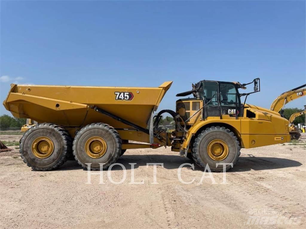 CAT 745 Dumpers articolati