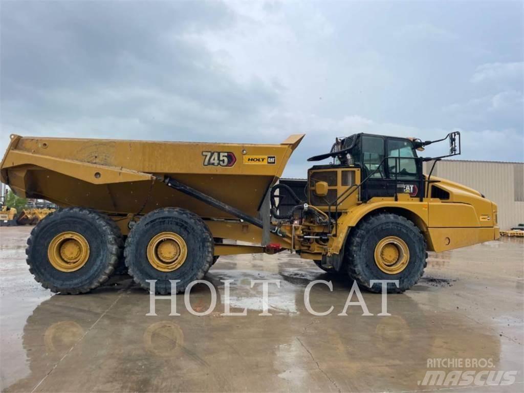 CAT 745 Dumpers articolati