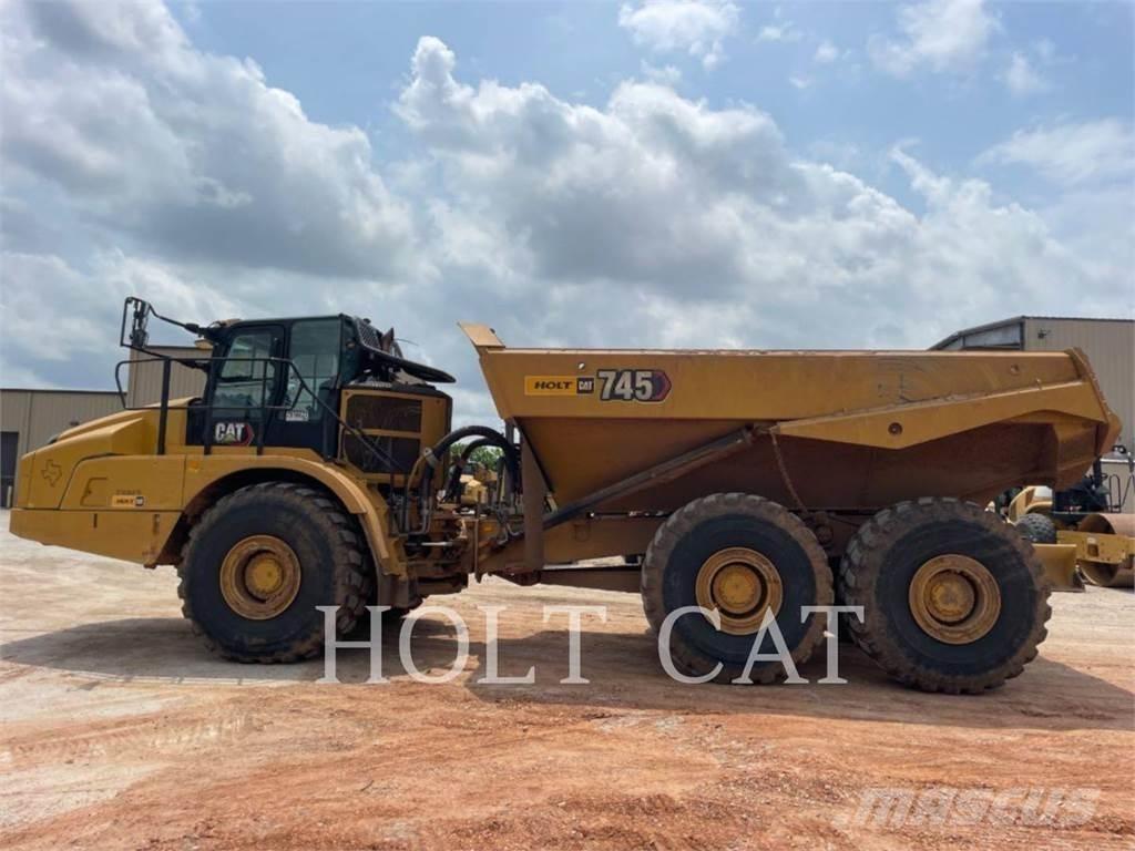 CAT 745 Dumpers articolati