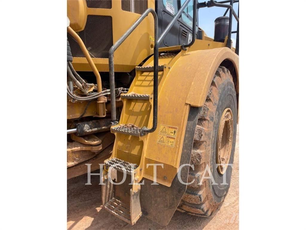 CAT 745 Dumpers articolati