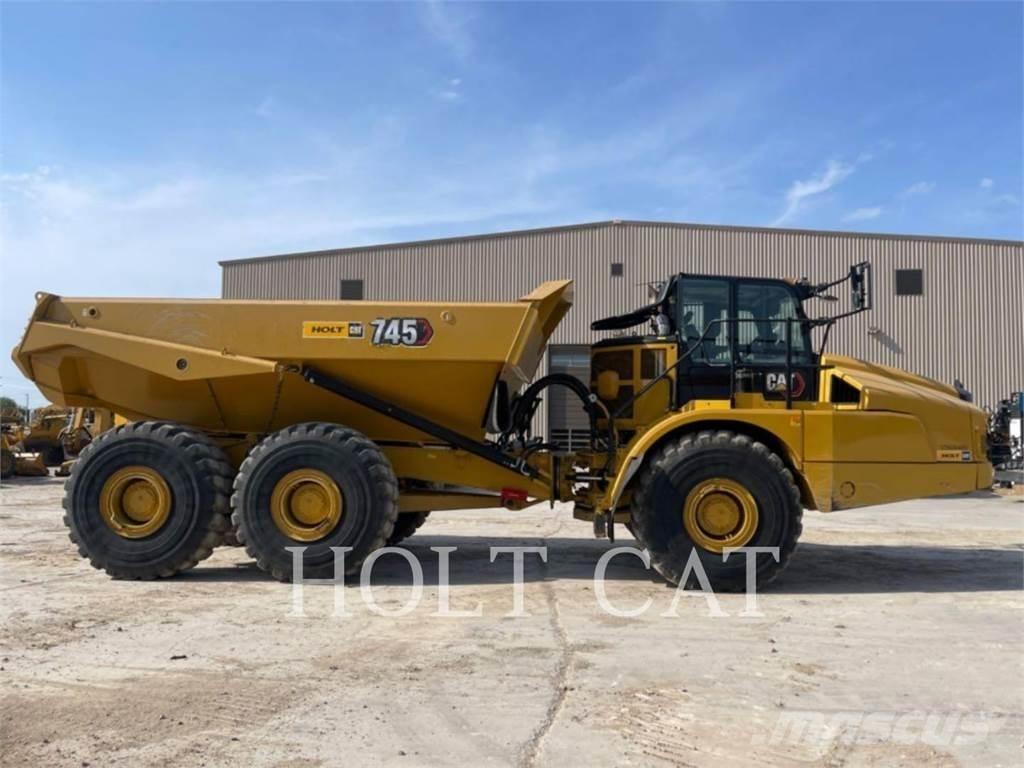 CAT 745 Dumpers articolati