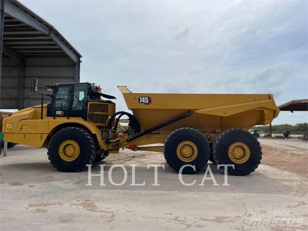 CAT 745 Dumpers articolati
