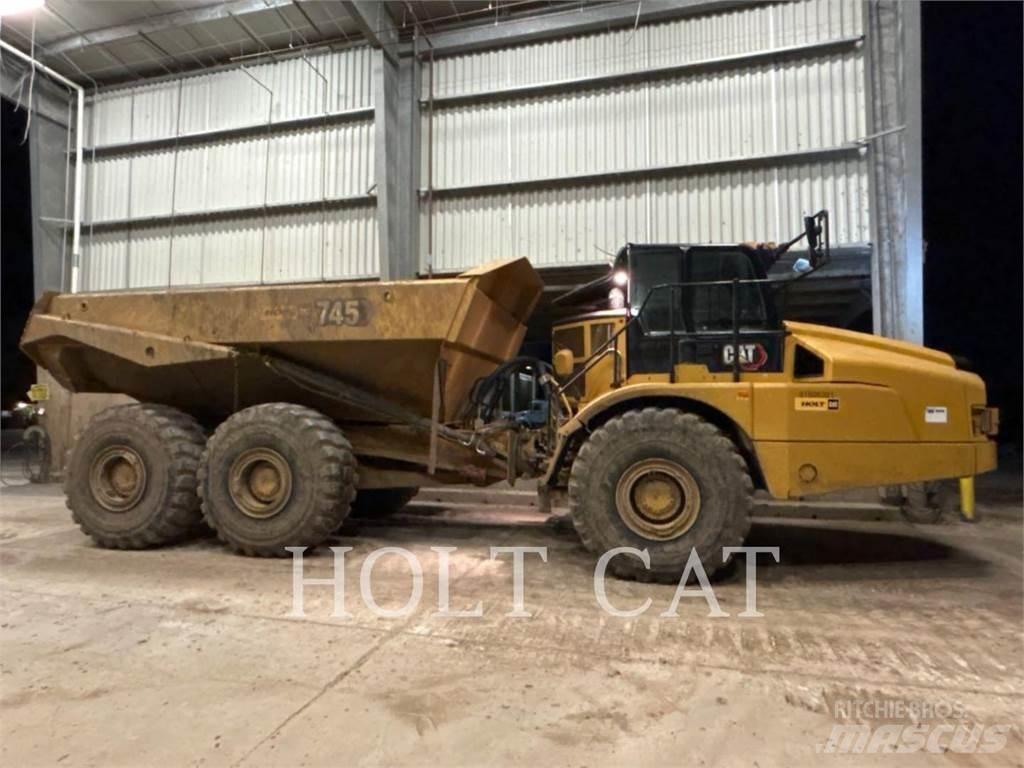 CAT 745 Dumpers articolati