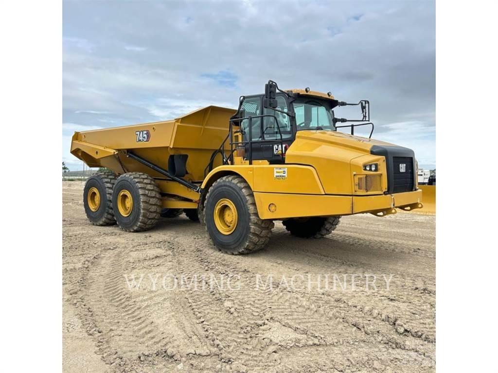 CAT 745 Dumpers articolati