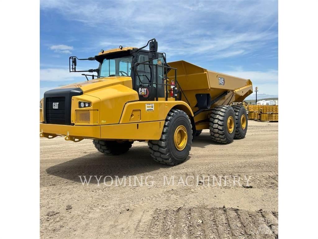CAT 745 Dumpers articolati