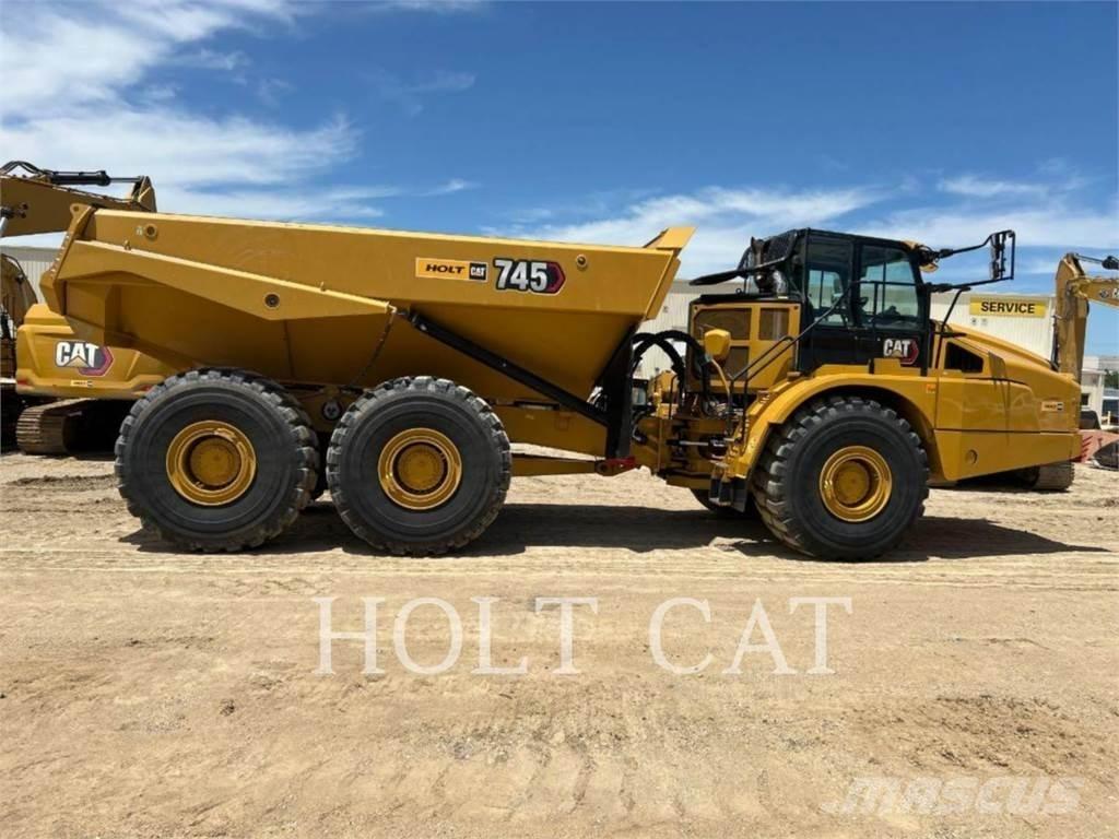 CAT 745 Dumpers articolati