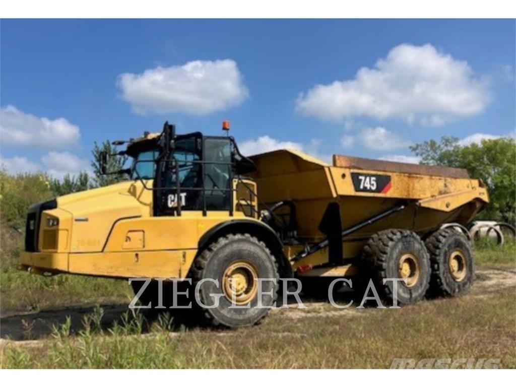 CAT 745 Dumpers articolati