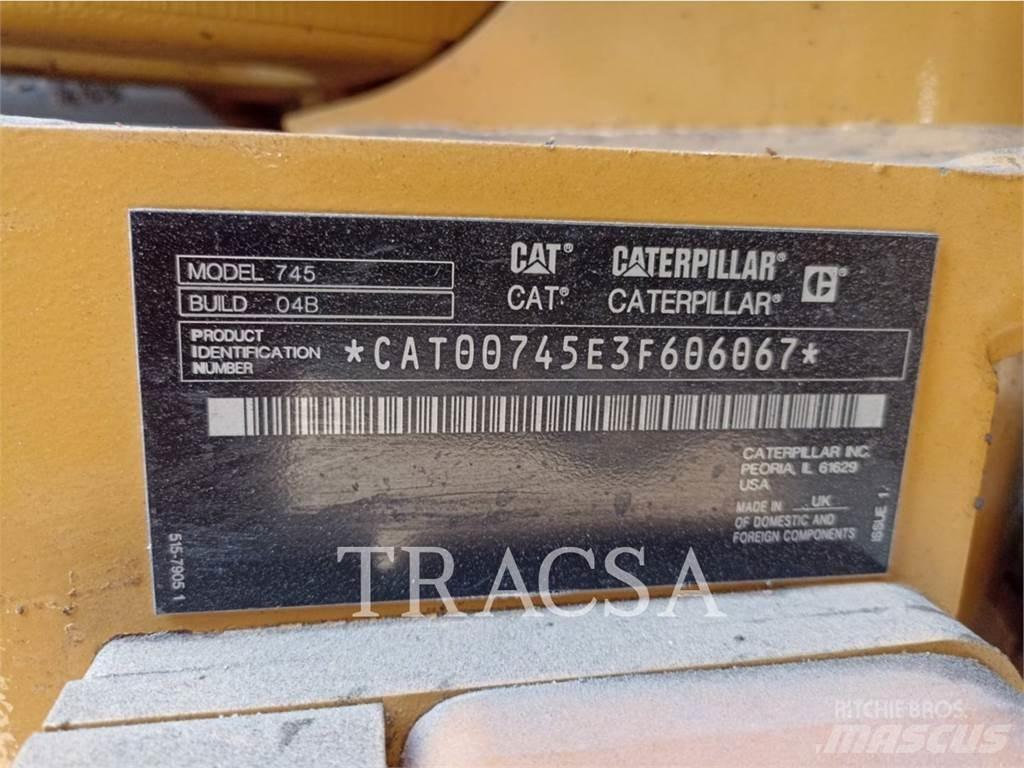 CAT 745 Dumpers articolati