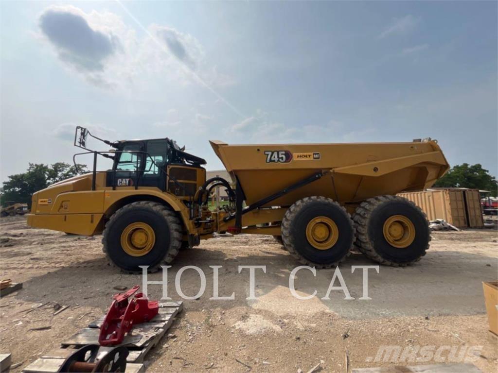 CAT 745 Dumpers articolati