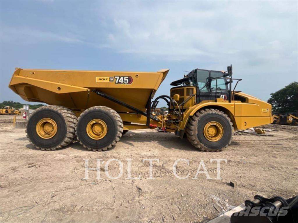 CAT 745 Dumpers articolati