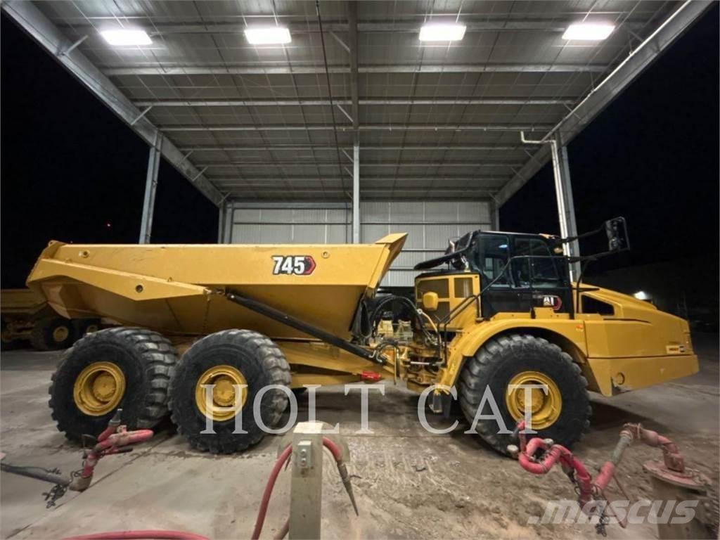 CAT 745 Dumpers articolati