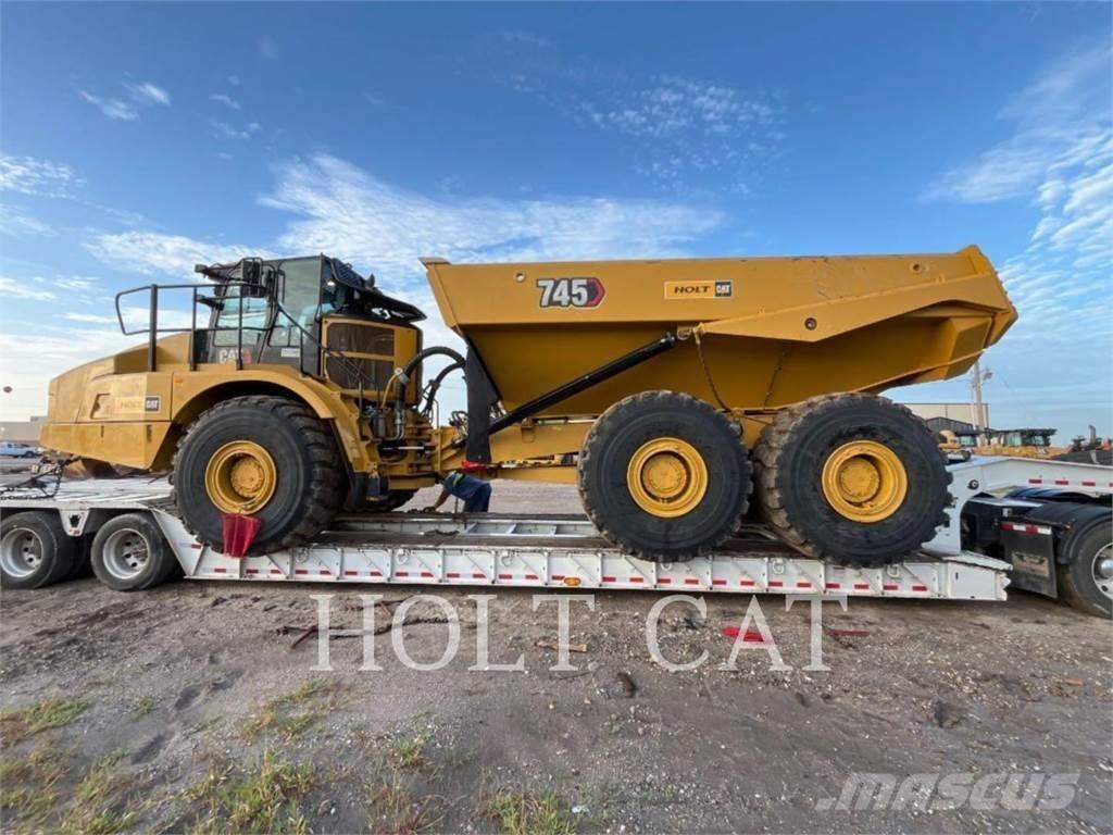 CAT 745 Dumpers articolati