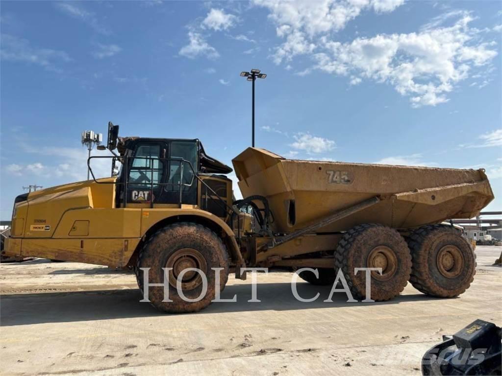 CAT 745 Dumpers articolati
