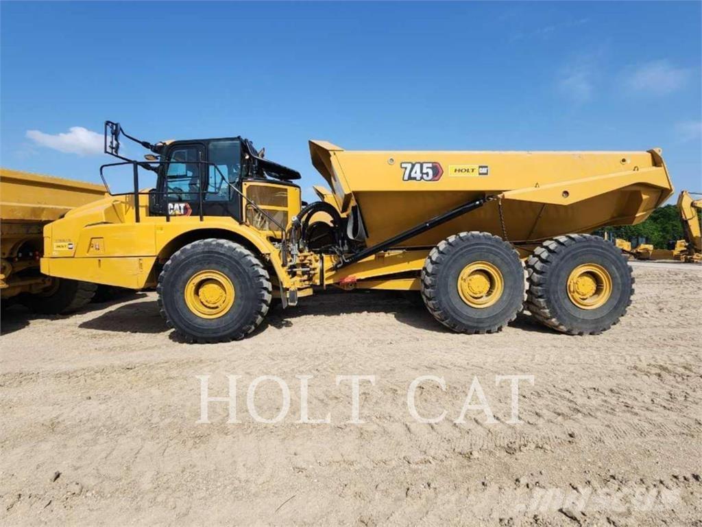 CAT 745 Dumpers articolati