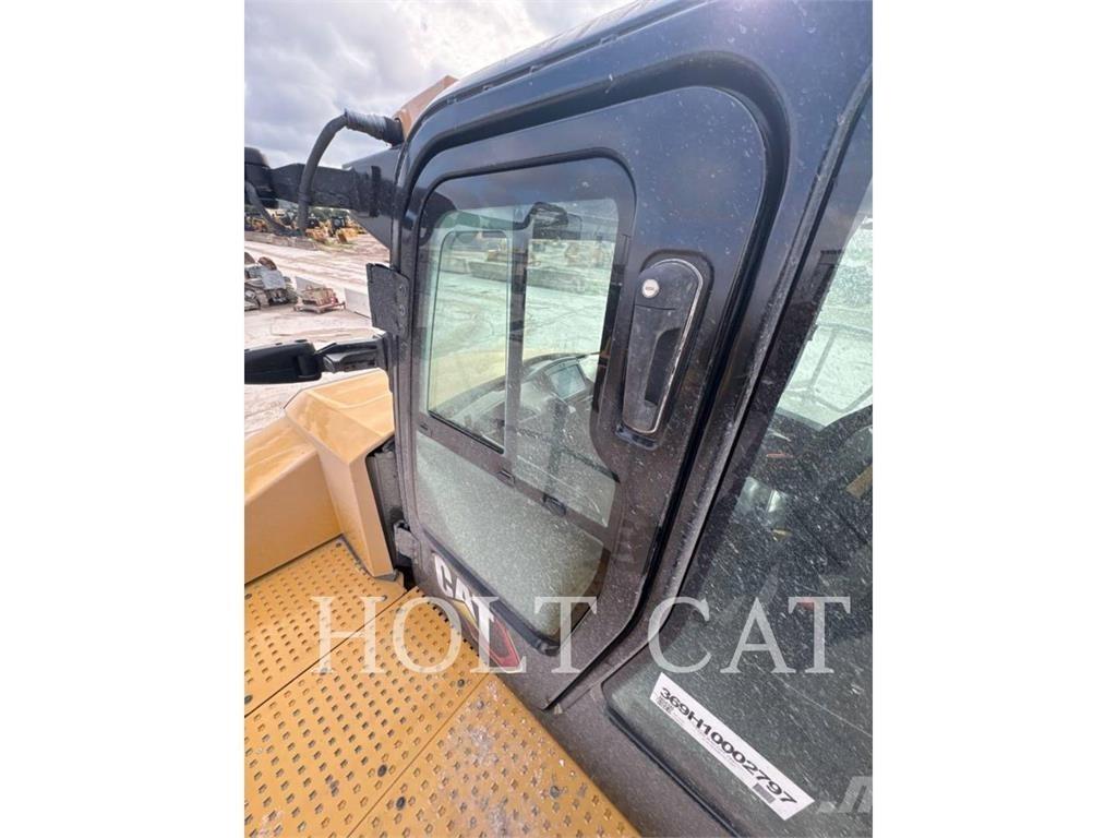 CAT 745 Dumpers articolati