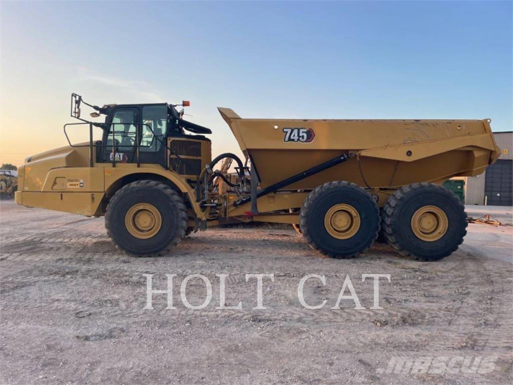CAT 745 Dumpers articolati