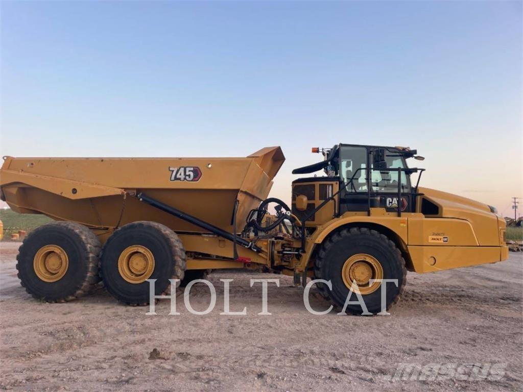 CAT 745 Dumpers articolati