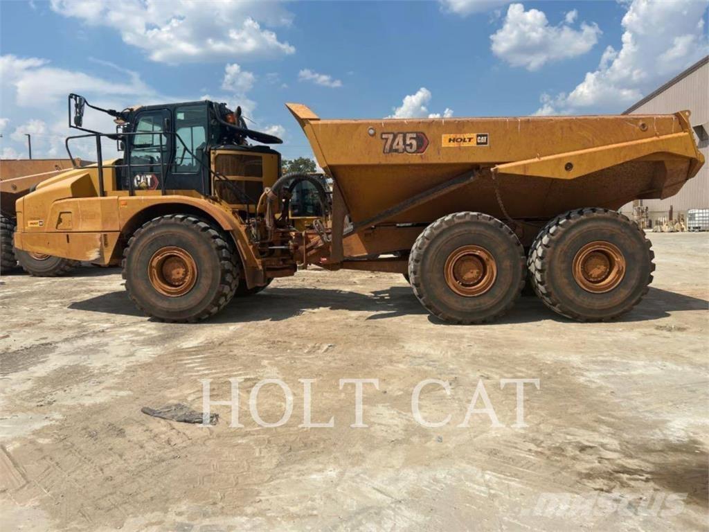CAT 745 Dumpers articolati
