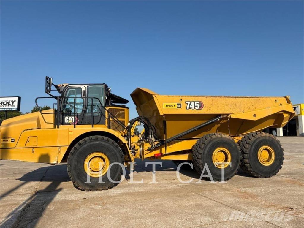 CAT 745 Dumpers articolati