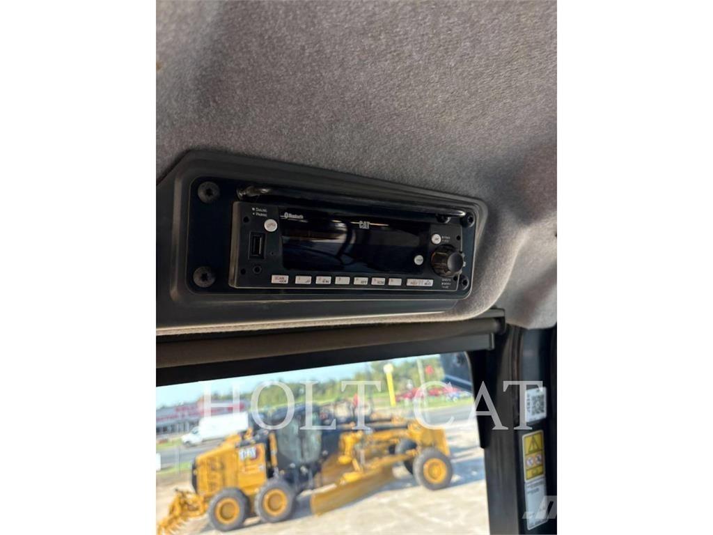 CAT 745 Dumpers articolati