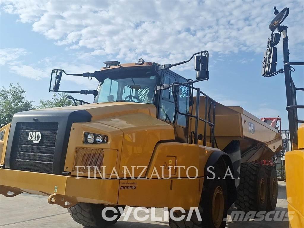 CAT 745 Dumpers articolati