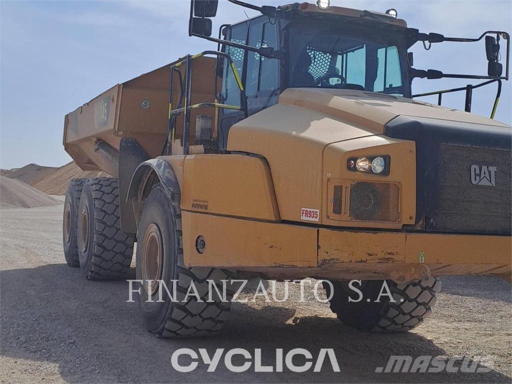 CAT 745 Dumpers articolati