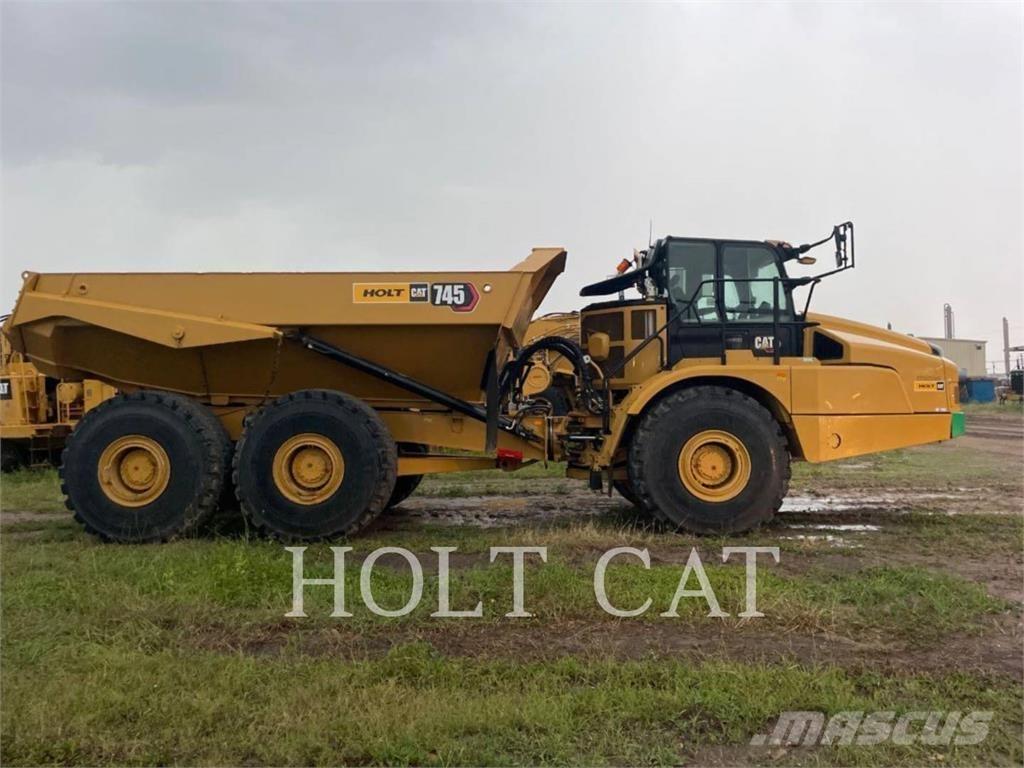 CAT 745 Dumpers articolati