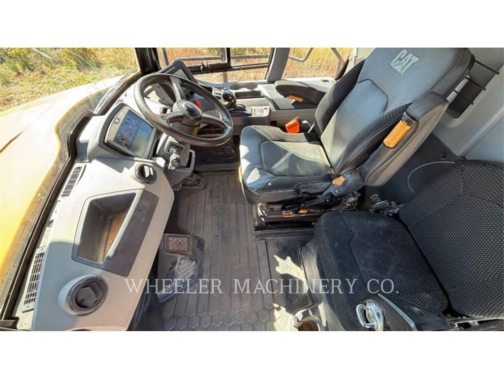 CAT 745 Dumpers articolati