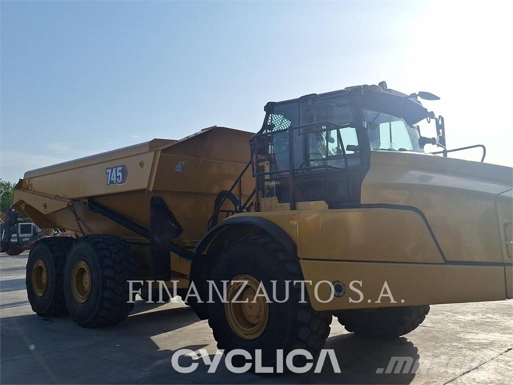 CAT 745 Dumpers articolati